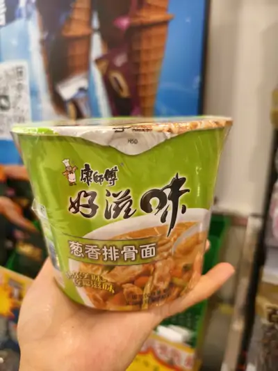 康师傅好滋味葱香排骨面102g